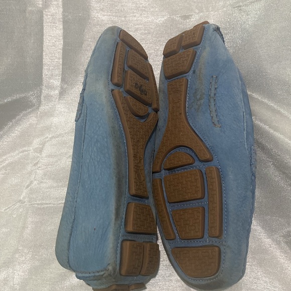 Shoes - Picture 2 of 3